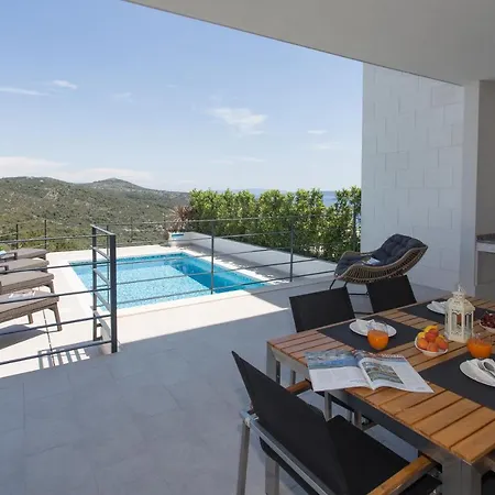 View Villas Collection Vinisce Exterior photo