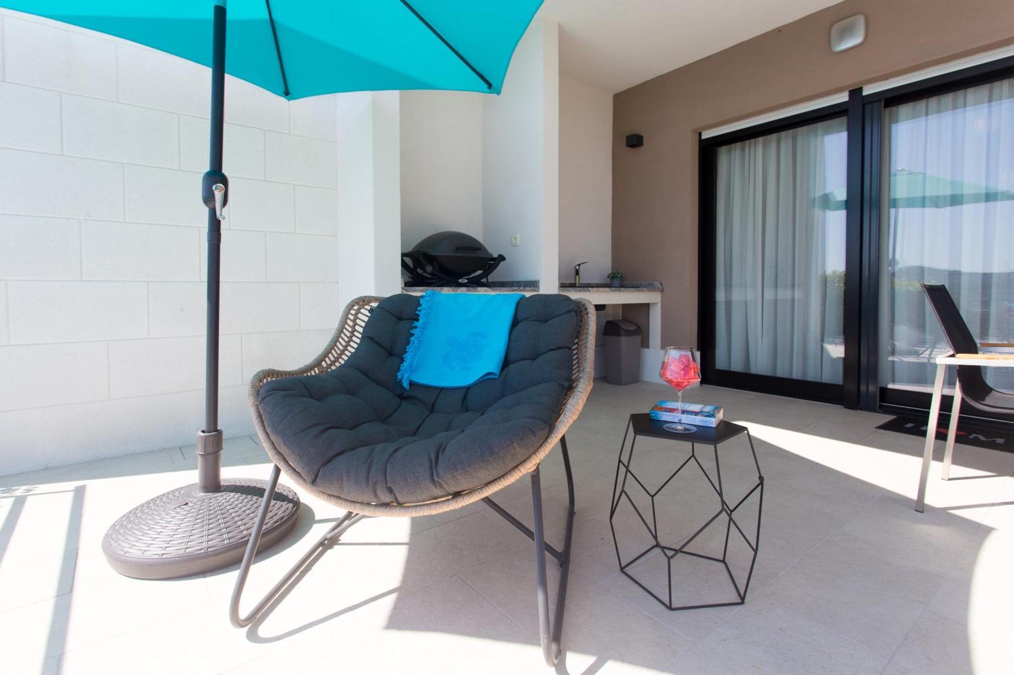 Villa View Collection *